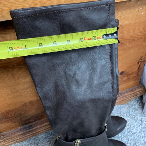 BCBGeneration Brown faux leather stiletto boots - Picture 8 of 8